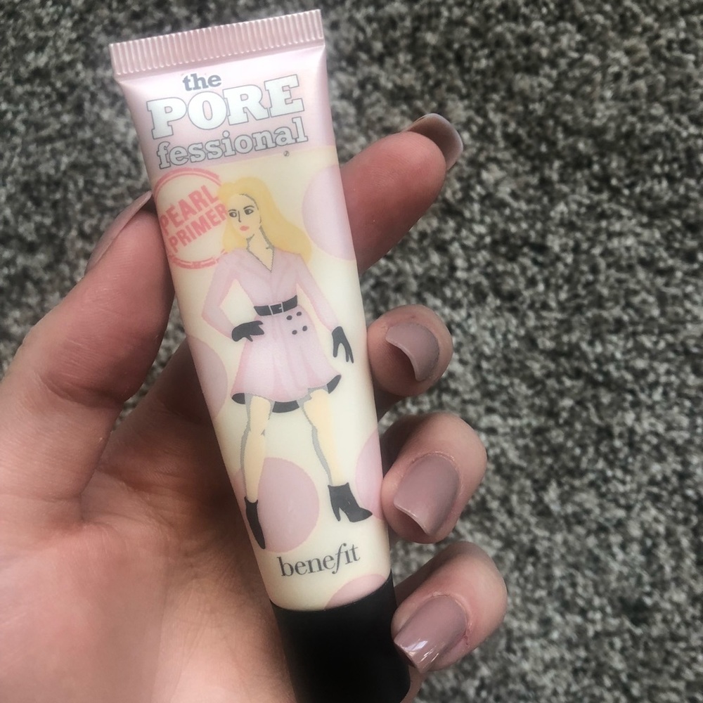 The Pore Fessional -pearl primer